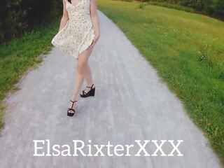 My great Walk in the Park Public Flashing Elsarixtetxxx | xHamster