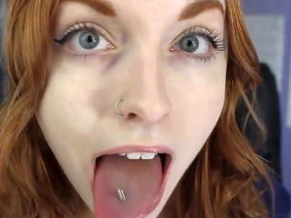 Gorgeous Redhead Tongue Fetish, Free Mobile Fetish sex film vid ef